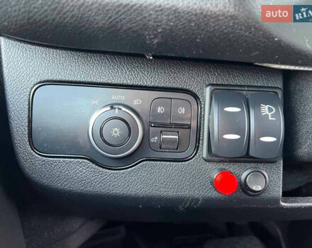 Белый Мерседес Sprinter, объемом двигателя 3 л и пробегом 360 тыс. км за 95499 $, фото 6 на Automoto.ua