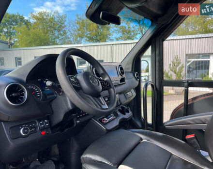 Белый Мерседес Sprinter, объемом двигателя 3 л и пробегом 360 тыс. км за 95499 $, фото 4 на Automoto.ua