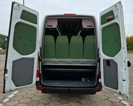 Белый Мерседес Sprinter, объемом двигателя 3 л и пробегом 331 тыс. км за 93800 $, фото 11 на Automoto.ua