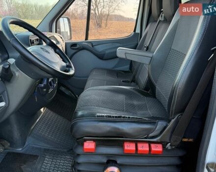 Белый Мерседес Sprinter, объемом двигателя 2.69 л и пробегом 617 тыс. км за 13500 $, фото 5 на Automoto.ua