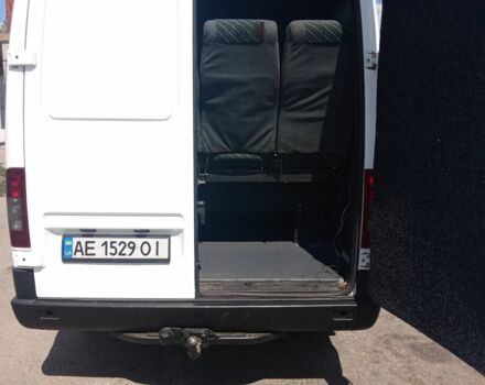 Белый Мерседес Sprinter, объемом двигателя 2.7 л и пробегом 450 тыс. км за 8989 $, фото 5 на Automoto.ua