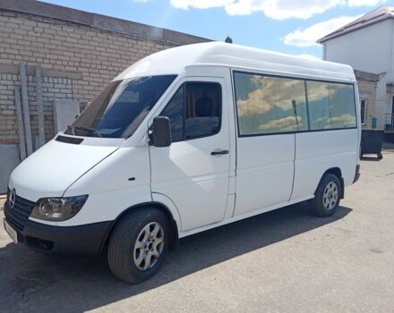Белый Мерседес Sprinter, объемом двигателя 2.7 л и пробегом 450 тыс. км за 8989 $, фото 1 на Automoto.ua