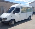 Белый Мерседес Sprinter, объемом двигателя 2.7 л и пробегом 450 тыс. км за 9000 $, фото 1 на Automoto.ua