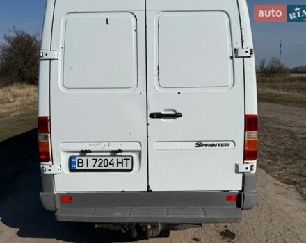 Белый Мерседес Sprinter, объемом двигателя 2.69 л и пробегом 617 тыс. км за 13500 $, фото 3 на Automoto.ua