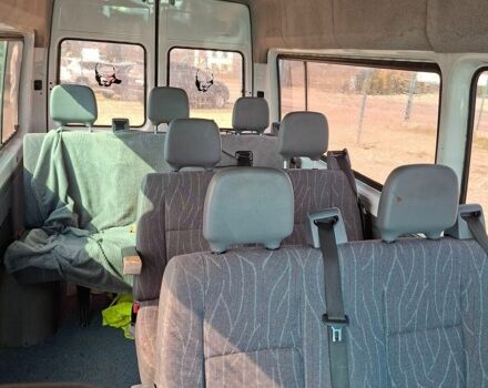 Белый Мерседес Sprinter, объемом двигателя 2.69 л и пробегом 440 тыс. км за 10500 $, фото 2 на Automoto.ua