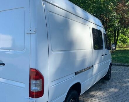 Белый Мерседес Sprinter, объемом двигателя 2.15 л и пробегом 652 тыс. км за 7800 $, фото 4 на Automoto.ua