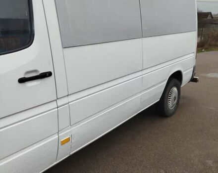 Белый Мерседес Sprinter, объемом двигателя 2.2 л и пробегом 193 тыс. км за 5999 $, фото 28 на Automoto.ua