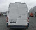 Белый Мерседес Sprinter, объемом двигателя 2.7 л и пробегом 330 тыс. км за 12000 $, фото 4 на Automoto.ua