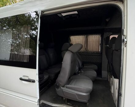 Белый Мерседес Sprinter, объемом двигателя 2.15 л и пробегом 240 тыс. км за 6900 $, фото 1 на Automoto.ua