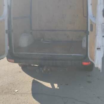 Білий Мерседес Sprinter, об'ємом двигуна 2.15 л та пробігом 641 тис. км за 9300 $, фото 4 на Automoto.ua