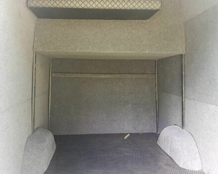 Белый Мерседес Sprinter, объемом двигателя 2.99 л и пробегом 330 тыс. км за 15000 $, фото 3 на Automoto.ua