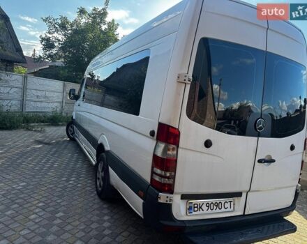 Белый Мерседес Sprinter, объемом двигателя 2.15 л и пробегом 450 тыс. км за 16000 $, фото 6 на Automoto.ua