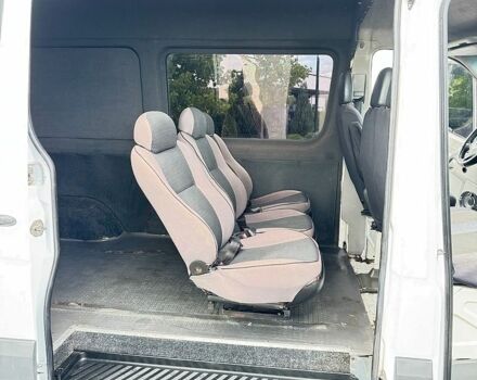 Белый Мерседес Sprinter, объемом двигателя 2.15 л и пробегом 387 тыс. км за 9000 $, фото 23 на Automoto.ua