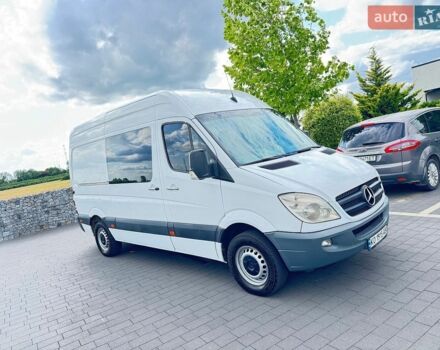 Белый Мерседес Sprinter, объемом двигателя 2.15 л и пробегом 387 тыс. км за 9000 $, фото 51 на Automoto.ua