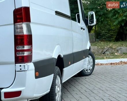 Белый Мерседес Sprinter, объемом двигателя 2.15 л и пробегом 600 тыс. км за 12450 $, фото 44 на Automoto.ua