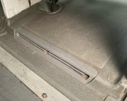 Белый Мерседес Sprinter, объемом двигателя 2.15 л и пробегом 500 тыс. км за 11900 $, фото 5 на Automoto.ua