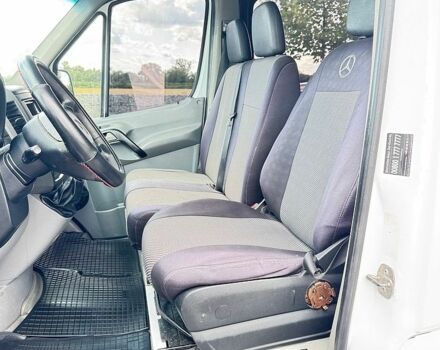 Белый Мерседес Sprinter, объемом двигателя 2.15 л и пробегом 387 тыс. км за 9000 $, фото 17 на Automoto.ua
