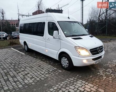 Белый Мерседес Sprinter, объемом двигателя 2.15 л и пробегом 611 тыс. км за 14900 $, фото 7 на Automoto.ua