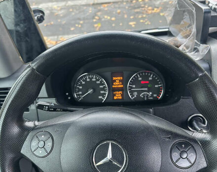 Білий Мерседес Sprinter, об'ємом двигуна 2.99 л та пробігом 500 тис. км за 15500 $, фото 13 на Automoto.ua