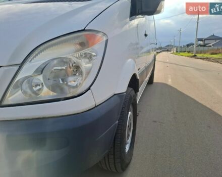 Белый Мерседес Sprinter, объемом двигателя 2.99 л и пробегом 200 тыс. км за 17300 $, фото 3 на Automoto.ua