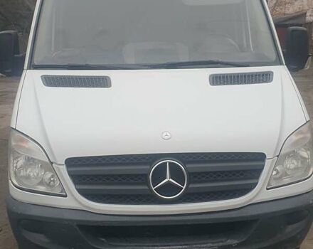 Белый Мерседес Sprinter, объемом двигателя 2.2 л и пробегом 335 тыс. км за 12000 $, фото 3 на Automoto.ua
