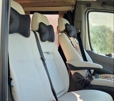 Белый Мерседес Sprinter, объемом двигателя 3 л и пробегом 977 тыс. км за 24298 $, фото 2 на Automoto.ua