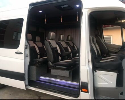Белый Мерседес Sprinter, объемом двигателя 3 л и пробегом 287 тыс. км за 28500 $, фото 2 на Automoto.ua