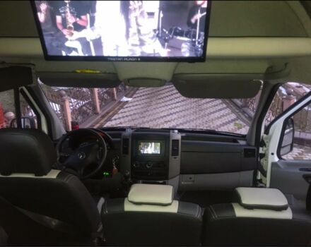 Белый Мерседес Sprinter, объемом двигателя 3 л и пробегом 287 тыс. км за 28500 $, фото 1 на Automoto.ua