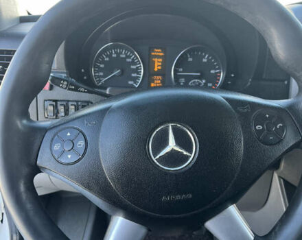 Белый Мерседес Sprinter, объемом двигателя 3 л и пробегом 470 тыс. км за 26869 $, фото 8 на Automoto.ua