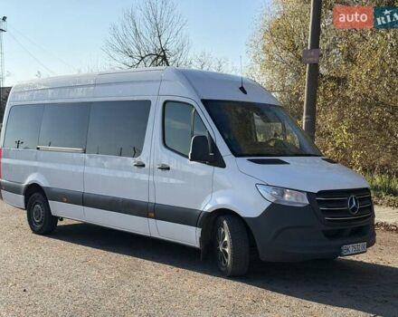Белый Мерседес Sprinter, объемом двигателя 2.14 л и пробегом 398 тыс. км за 28000 $, фото 3 на Automoto.ua