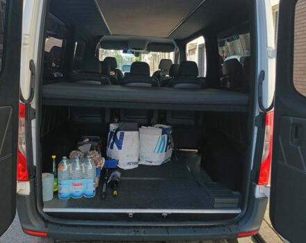 Белый Мерседес Sprinter, объемом двигателя 2.1 л и пробегом 320 тыс. км за 30013 $, фото 4 на Automoto.ua