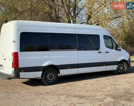 Белый Мерседес Sprinter, объемом двигателя 2.14 л и пробегом 398 тыс. км за 28000 $, фото 5 на Automoto.ua