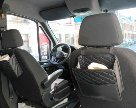 Белый Мерседес Sprinter, объемом двигателя 2.1 л и пробегом 320 тыс. км за 30013 $, фото 1 на Automoto.ua