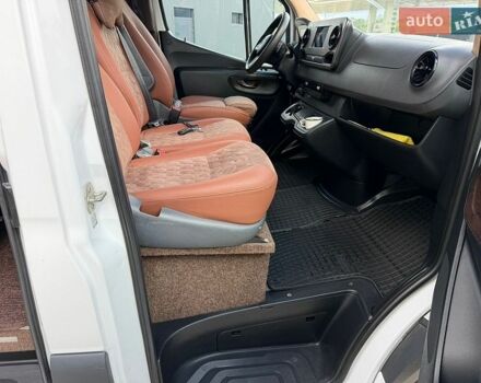 Белый Мерседес Sprinter, объемом двигателя 2.99 л и пробегом 645 тыс. км за 37000 $, фото 8 на Automoto.ua