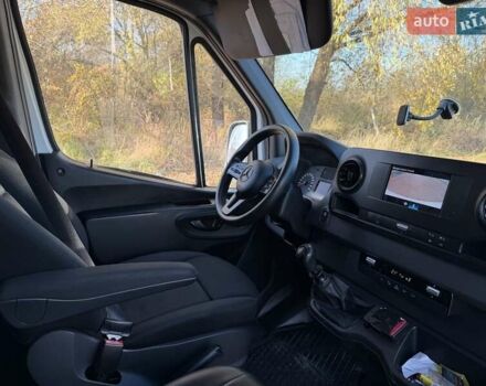 Белый Мерседес Sprinter, объемом двигателя 2.14 л и пробегом 398 тыс. км за 28000 $, фото 18 на Automoto.ua