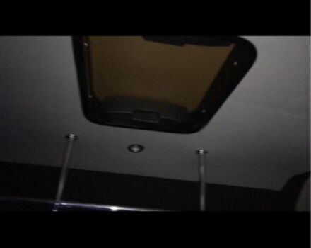 Белый Мерседес Sprinter, объемом двигателя 2.1 л и пробегом 98 тыс. км за 33000 $, фото 3 на Automoto.ua