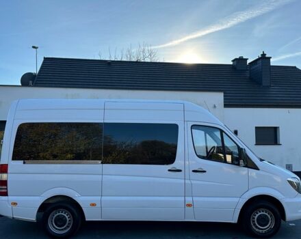 Белый Мерседес Sprinter, объемом двигателя 2.2 л и пробегом 285 тыс. км за 9800 $, фото 3 на Automoto.ua