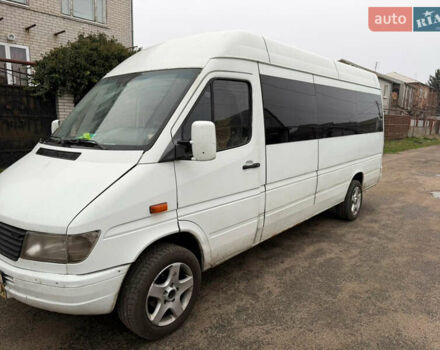 Білий Мерседес Sprinter, об'ємом двигуна 2.9 л та пробігом 400 тис. км за 4000 $, фото 2 на Automoto.ua