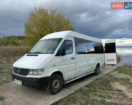 Белый Мерседес Sprinter, объемом двигателя 2.87 л и пробегом 500 тыс. км за 6800 $, фото 1 на Automoto.ua