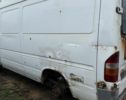 Белый Мерседес Sprinter, объемом двигателя 2.9 л и пробегом 200 тыс. км за 1500 $, фото 2 на Automoto.ua