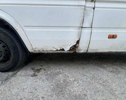 Белый Мерседес Sprinter, объемом двигателя 2.9 л и пробегом 1000 тыс. км за 3700 $, фото 5 на Automoto.ua