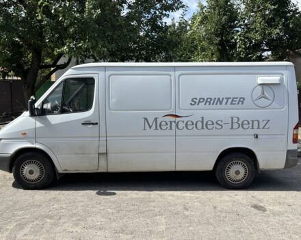 Белый Мерседес Sprinter, объемом двигателя 2.2 л и пробегом 231 тыс. км за 8000 $, фото 1 на Automoto.ua