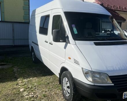 Белый Мерседес Sprinter, объемом двигателя 2.1 л и пробегом 600 тыс. км за 7500 $, фото 2 на Automoto.ua