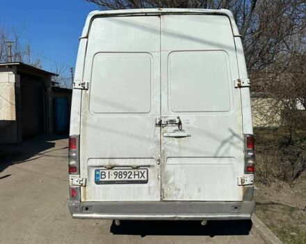 Белый Мерседес Sprinter, объемом двигателя 0 л и пробегом 300 тыс. км за 7350 $, фото 1 на Automoto.ua