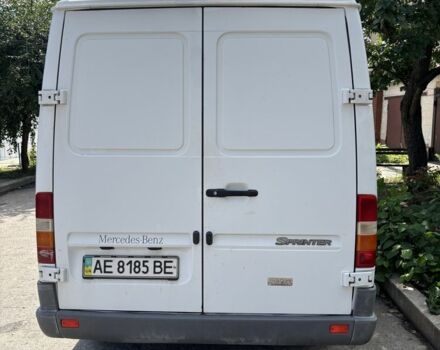 Белый Мерседес Sprinter, объемом двигателя 2.2 л и пробегом 231 тыс. км за 8000 $, фото 7 на Automoto.ua