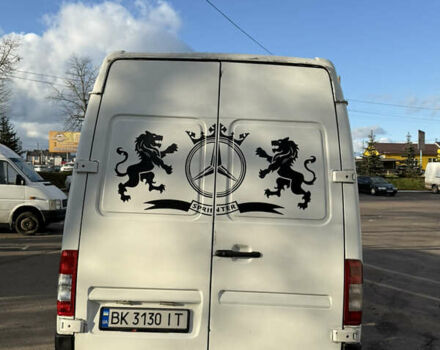 Белый Мерседес Sprinter, объемом двигателя 2.2 л и пробегом 467 тыс. км за 10300 $, фото 5 на Automoto.ua