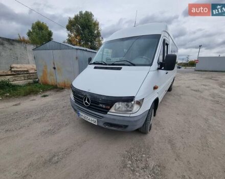 Белый Мерседес Sprinter, объемом двигателя 2.15 л и пробегом 648 тыс. км за 5600 $, фото 3 на Automoto.ua