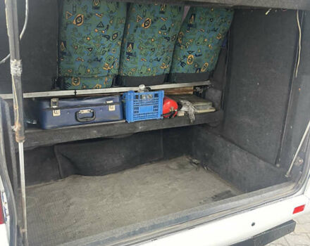 Белый Мерседес Sprinter, объемом двигателя 2.69 л и пробегом 400 тыс. км за 21999 $, фото 16 на Automoto.ua