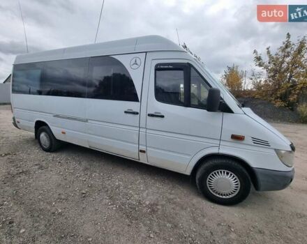 Белый Мерседес Sprinter, объемом двигателя 2.15 л и пробегом 648 тыс. км за 5600 $, фото 5 на Automoto.ua