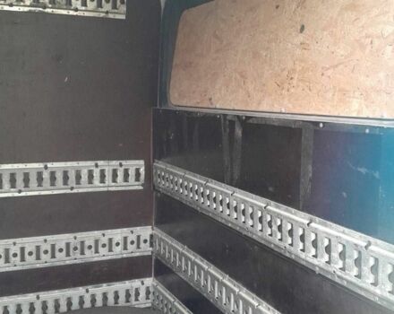 Белый Мерседес Sprinter, объемом двигателя 0 л и пробегом 430 тыс. км за 6000 $, фото 3 на Automoto.ua